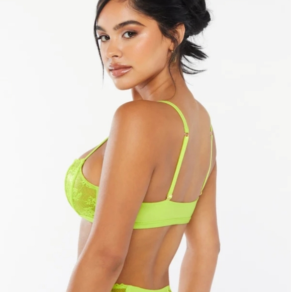 Savage Fenty Bralette - Picture 4 of 13